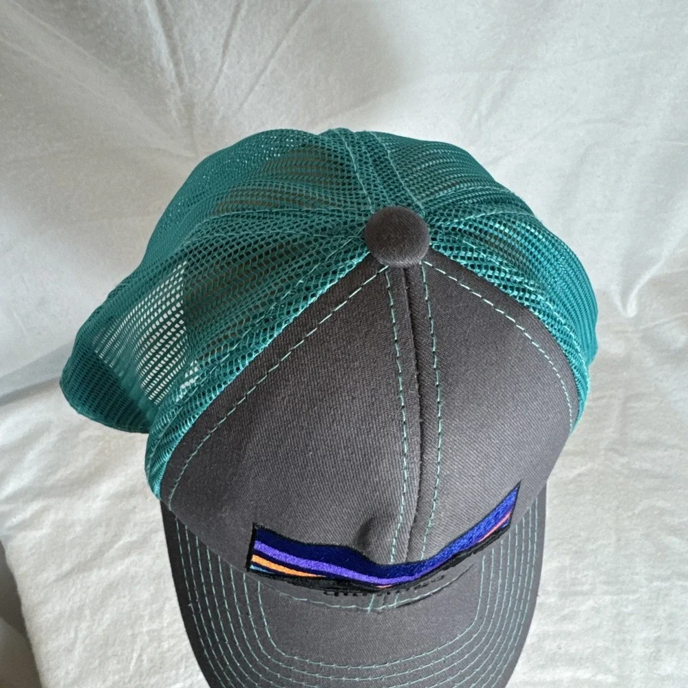Durango Trucker Hat Cap Mesh Back SnapBack Gray Teal Mtn Graphic Travel Souvenir